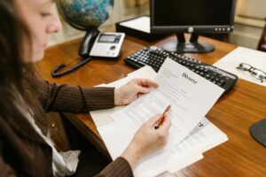 How Do Lawyers Get Paid in Class Action Lawsuits - Featured image