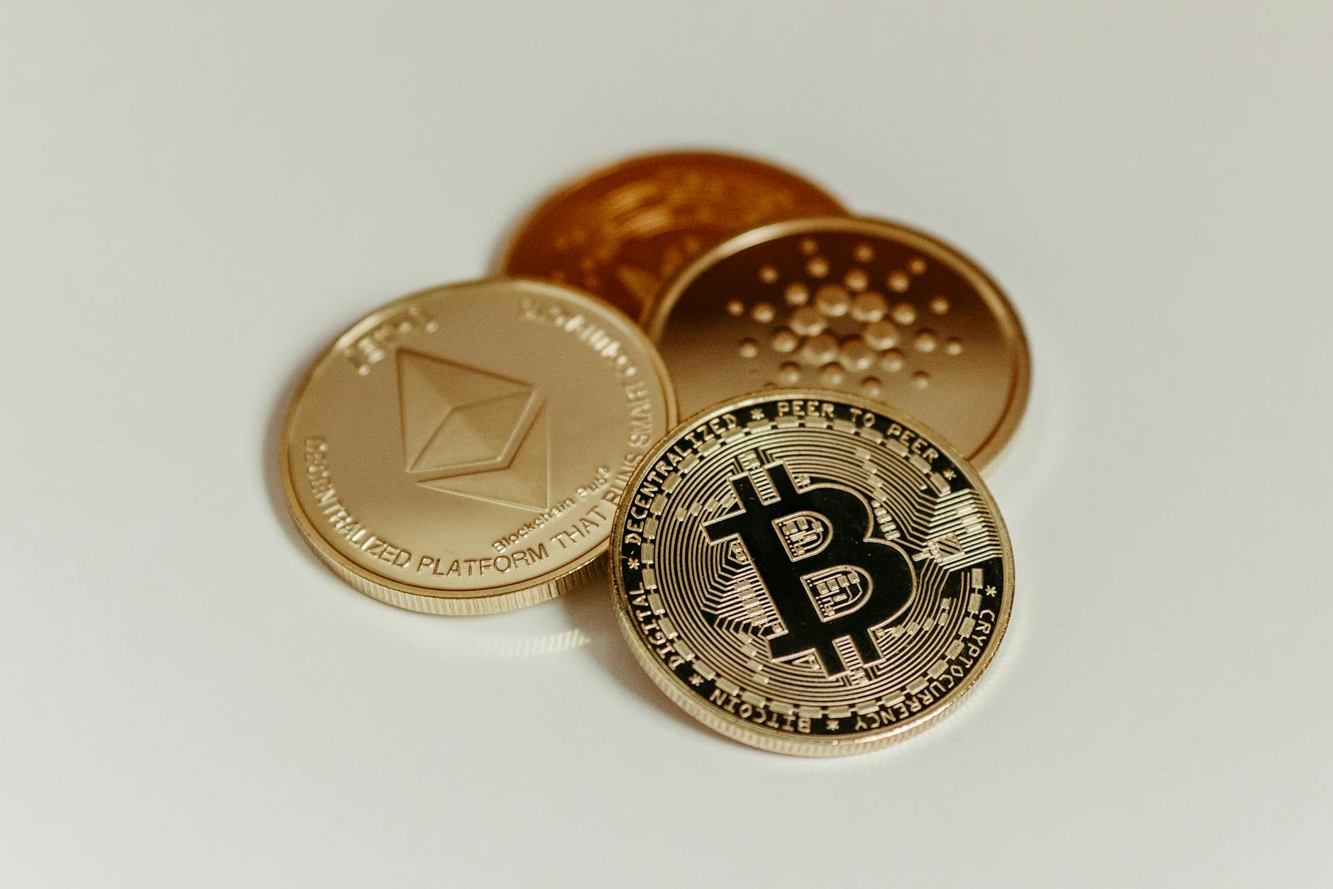 Who Can Victims Sue in a Cryptocurrency Fraud Lawsuit?