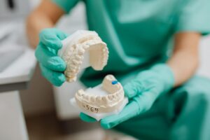 Dental Crown Malpractice Lawsuit - Featured image