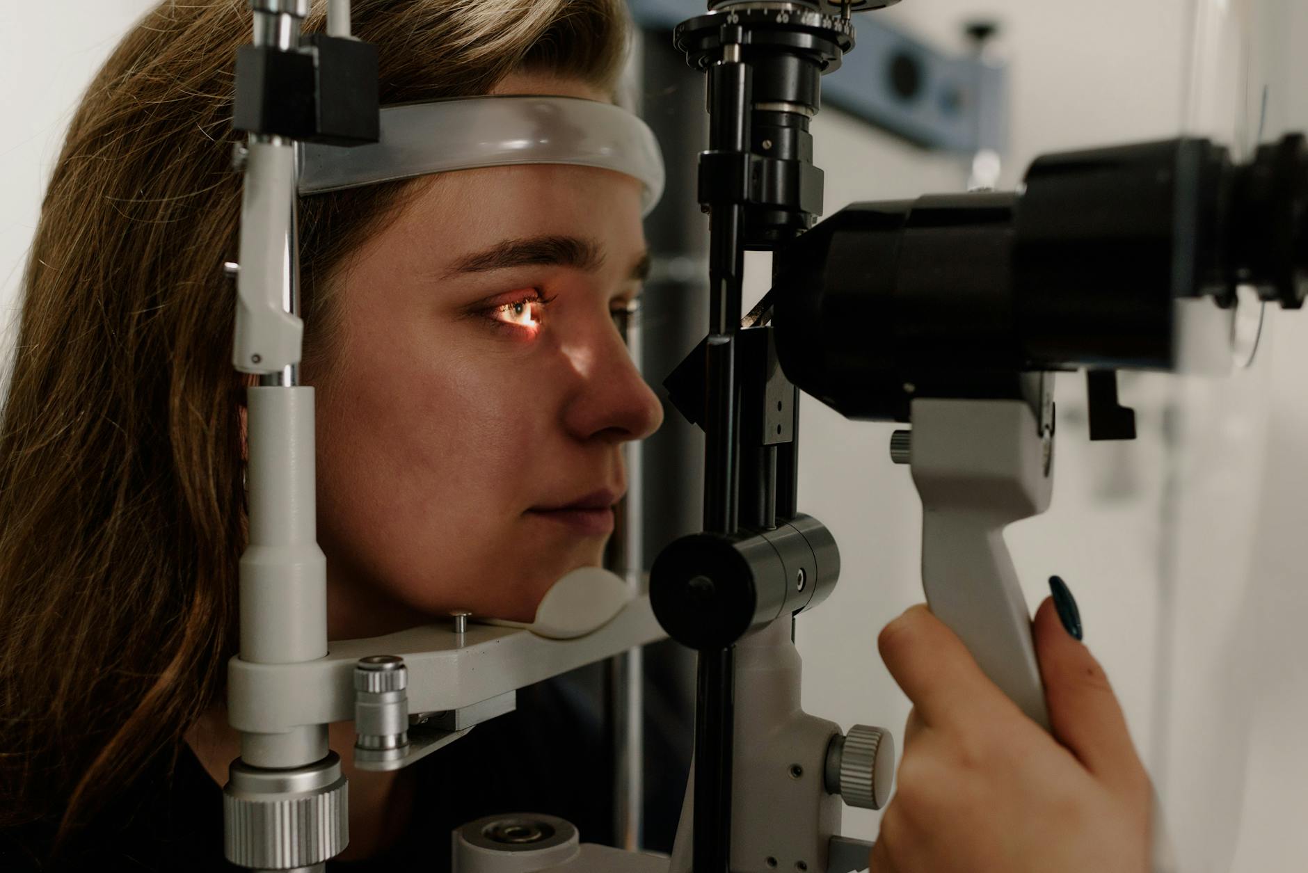 Elmiron-Related Retinal Damage and Drug Lawsuit Claims