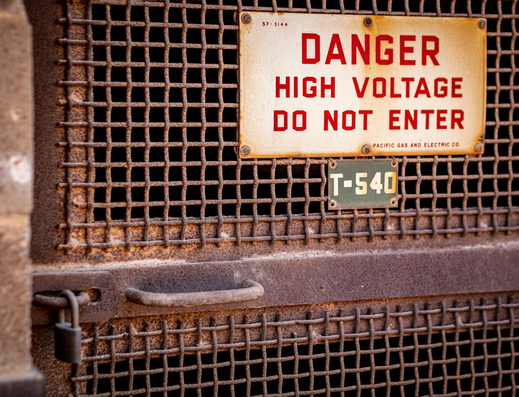 What Warning Signs Suggest a Provider or Organization May Be Committing Medicaid Fraud?