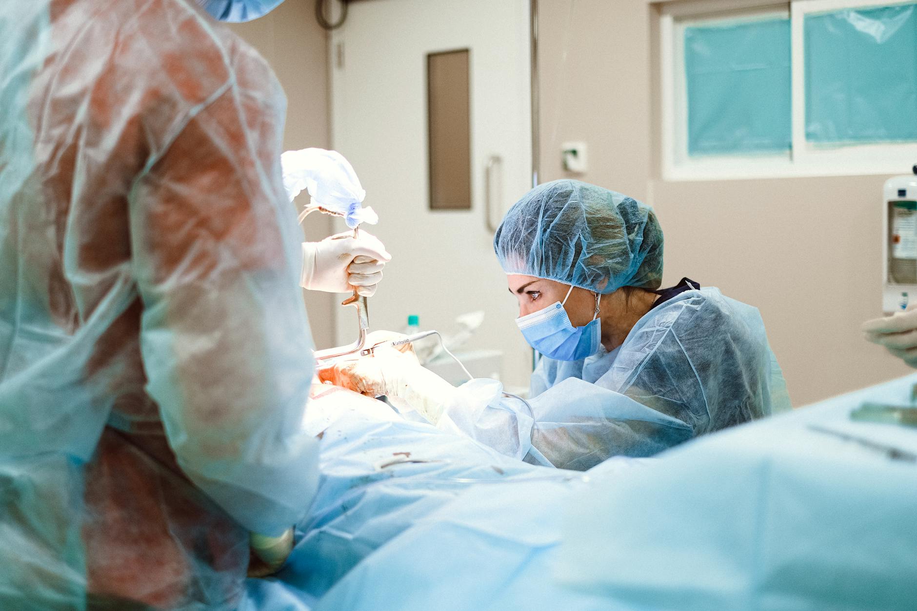 Which Cosmetic Surgery Chains Face the Most Litigation?