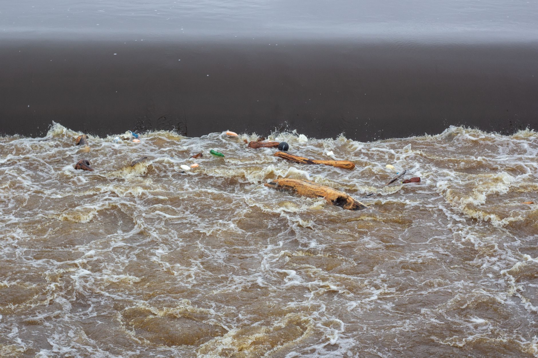 PFAS Pollution Forces Florida Lobbyists Into Competing Political Camps - Featured image